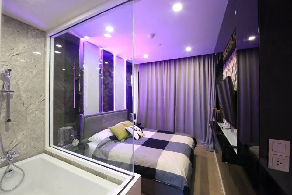 Ashton Asoke - Image 6
