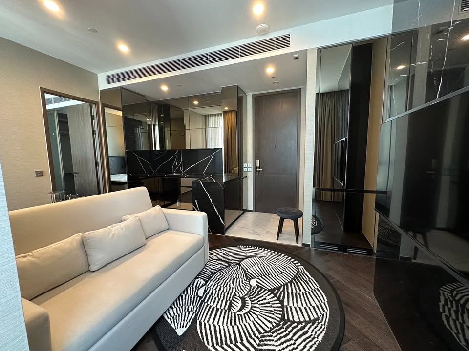THE ESSE Sukhumvit 36 - Image 1