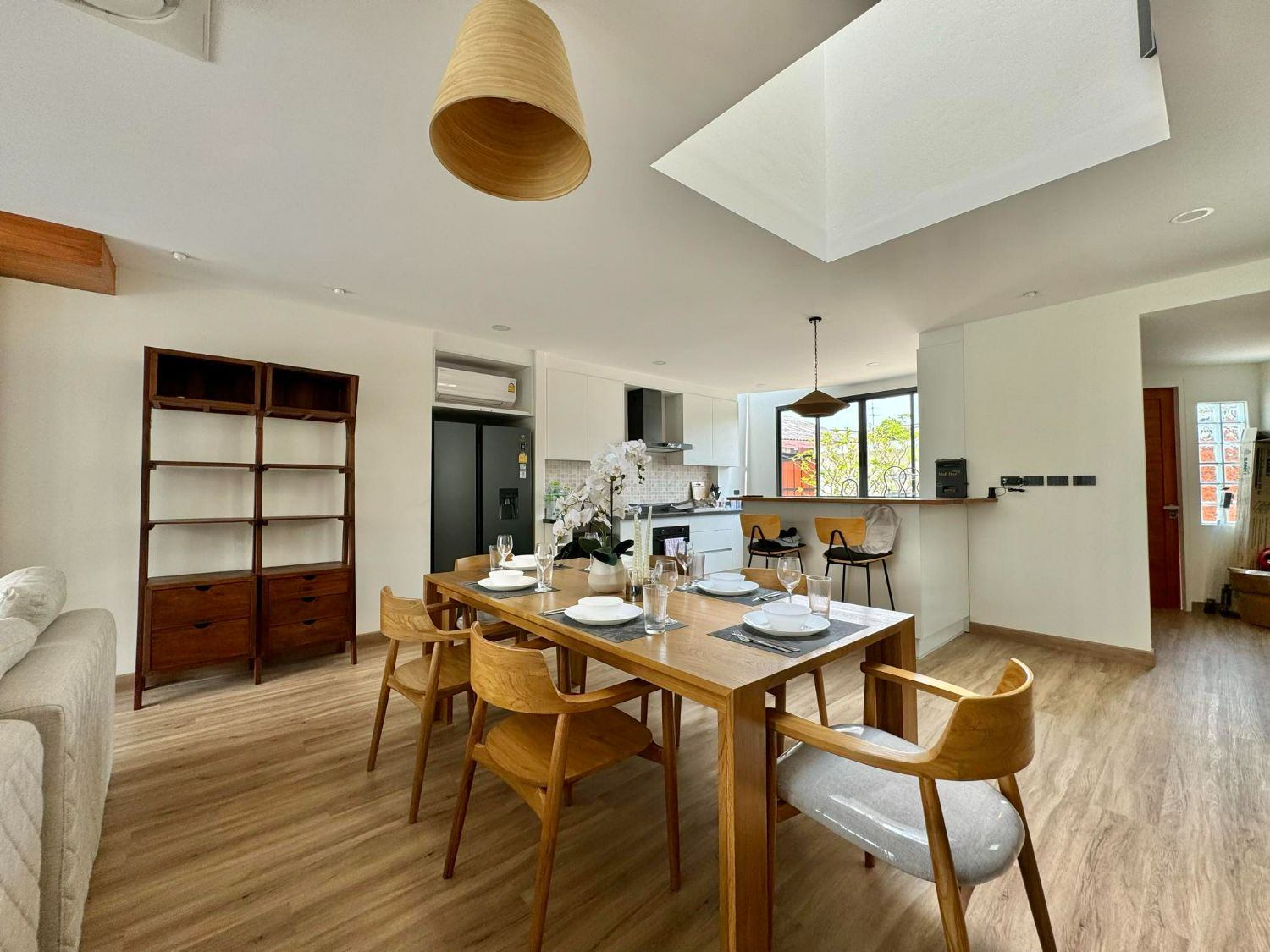5 Bedroom House For Sale in Wat Ket, Mueang Chiang Mai, Chiang Mai - Image 9