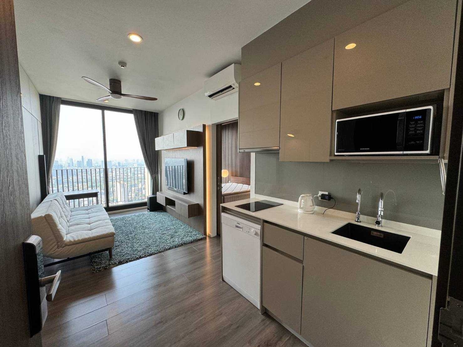 Whizdom Essence Sukhumvit 101 - Image 1