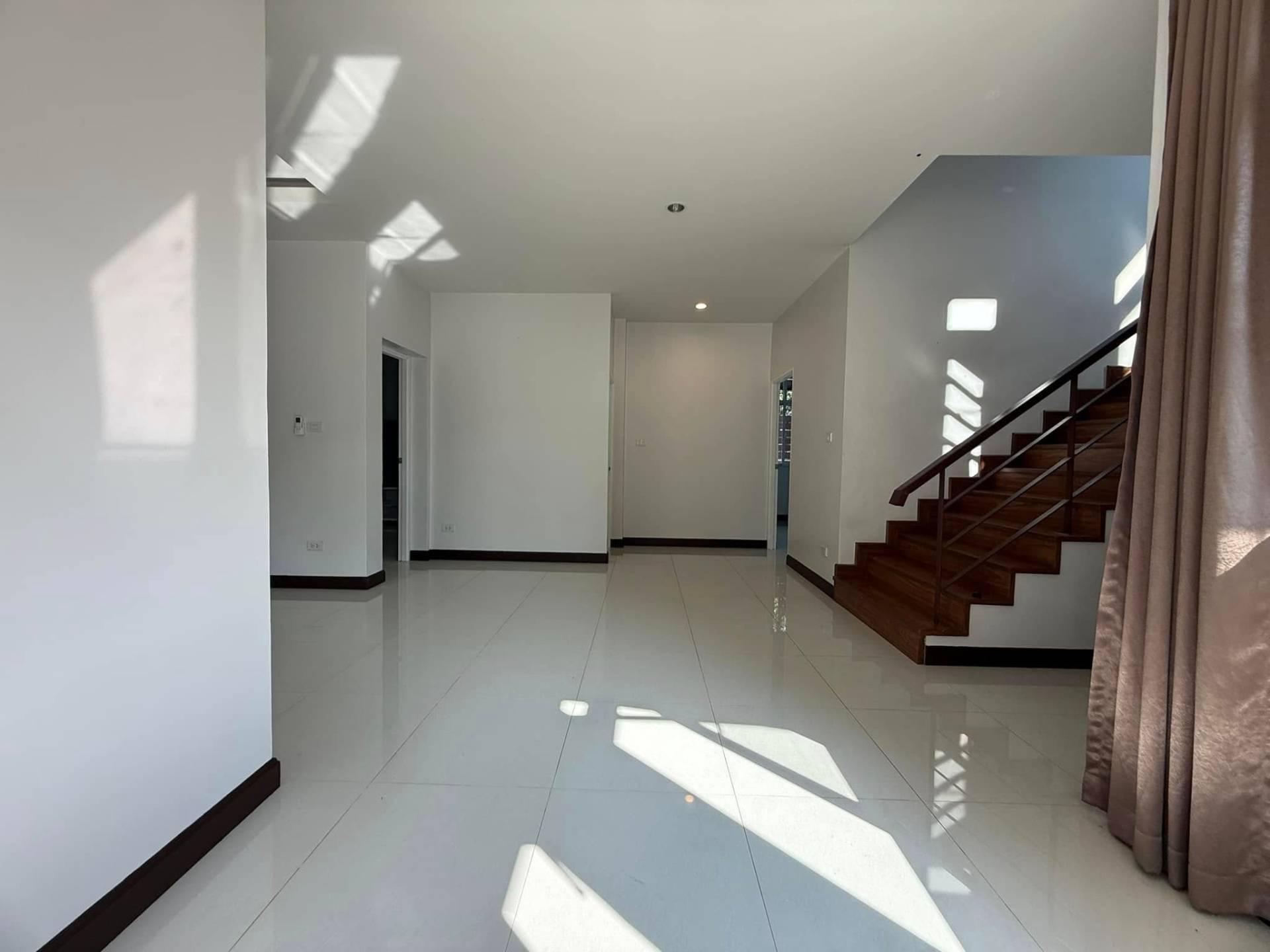 4 Bedroom House For Rent in Pa Tan, Mueang Chiang Mai, Chiang Mai - Image 4
