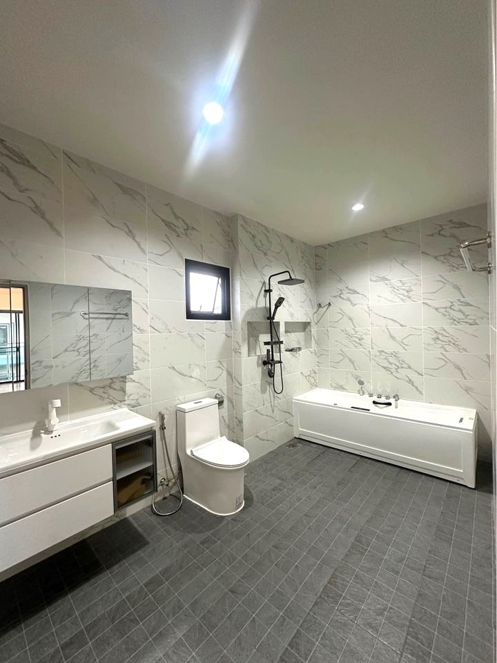 4 Bedroom House For Sale in Nong Chom, San Sai, Chiang Mai - Image 8