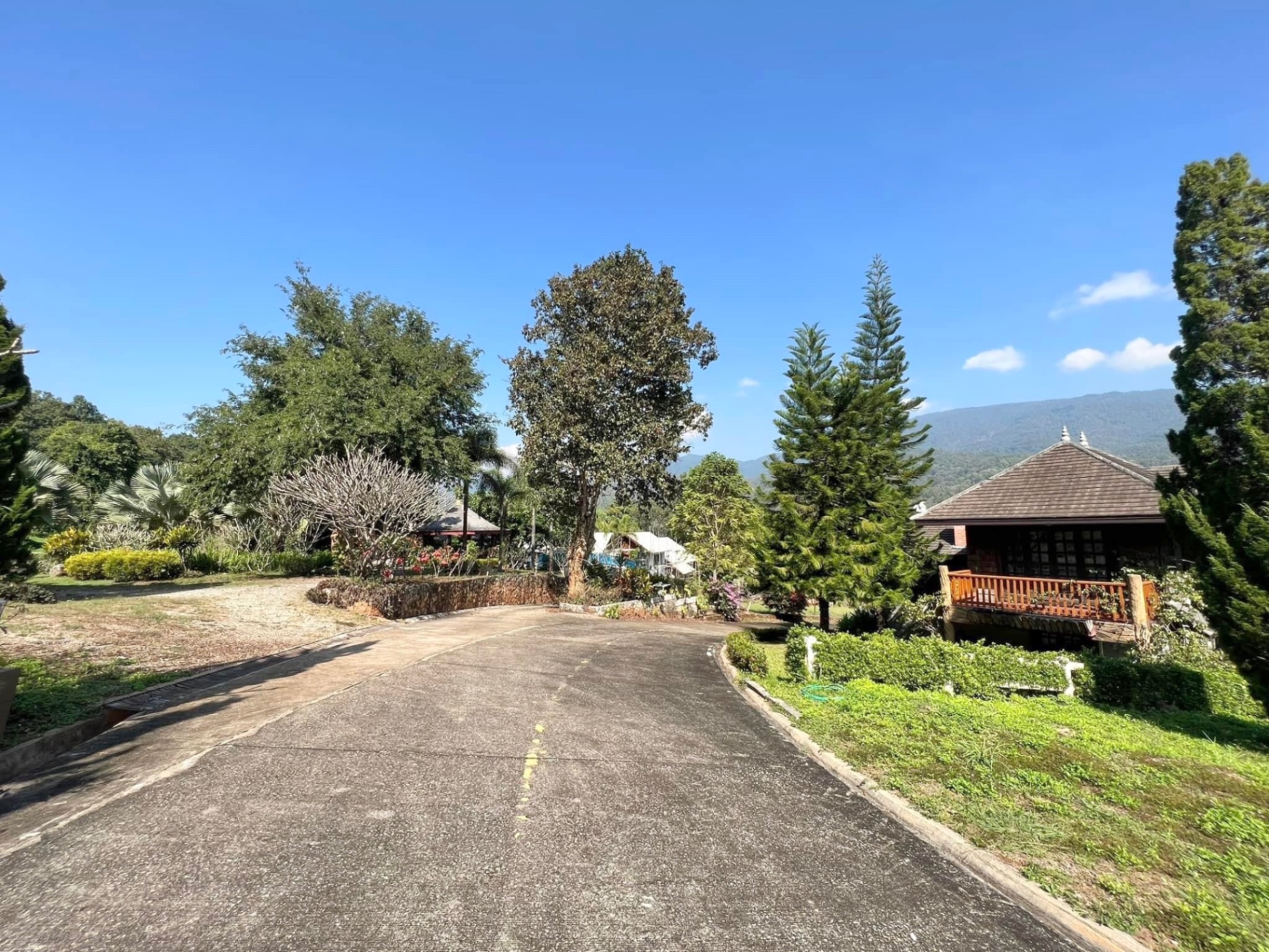 3 Bedroom House For Sale in Ban Pong, Hang Dong, Chiang Mai - Image 24