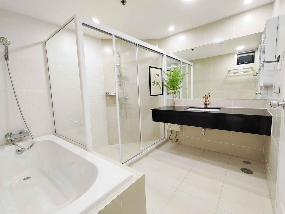 Belle Grand Rama 9 - Image 7