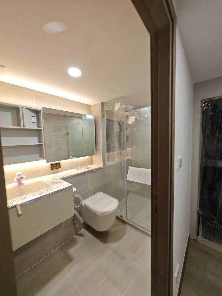 2 Bedroom Condo For Sale in Phra Khanong, Khlong Toei, Bangkok - Image 4