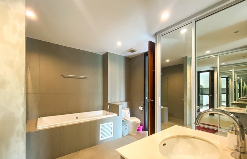 The Resort Condominium - Image 6