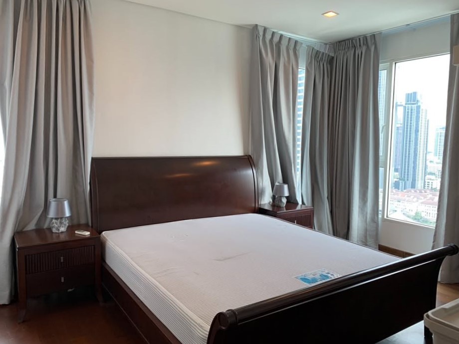 Ivy Thonglor 23 - Image 3