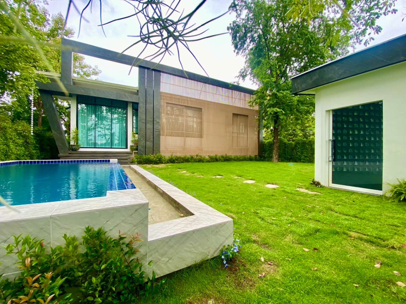 4 Bedroom House For Sale in Rong Wua Daeng, San Kamphaeng, Chiang Mai - Image 2