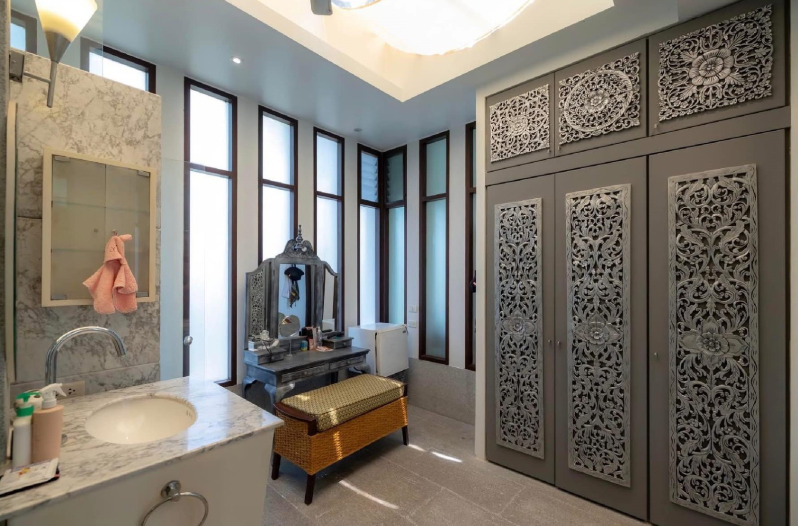 6 Bedroom House For Sale in Pa Daet, Mueang Chiang Mai, Chiang Mai - Image 17