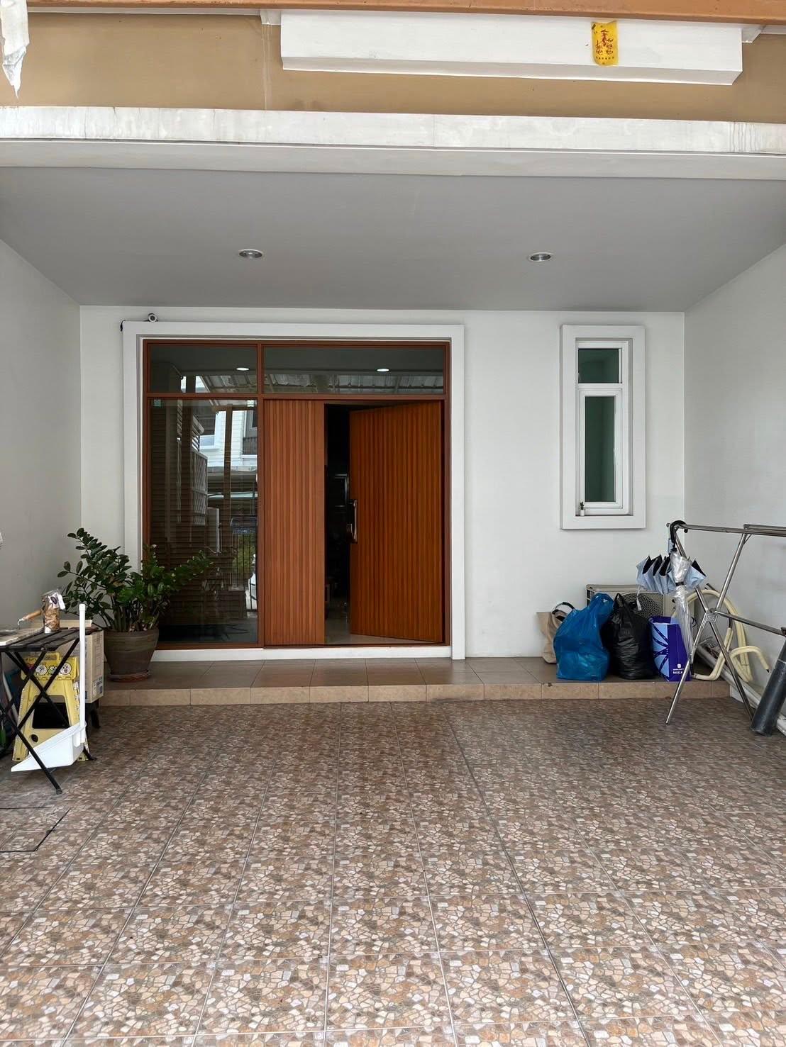 4 Bedroom Townhouse For Rent in Bang Khlo, Bang Kho Laem, Bangkok - Image 4
