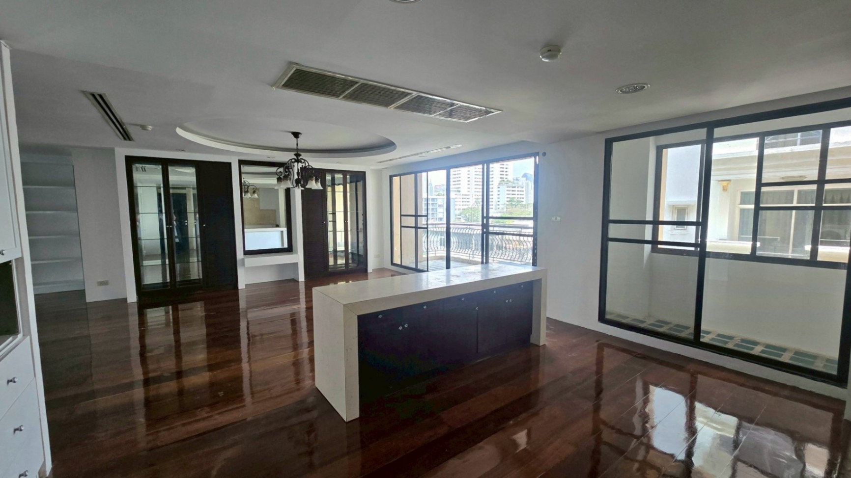 3 Bedroom Condo For Sale in Khlong Tan Nuea, Vadhana, Bangkok - Image 3