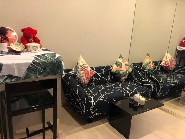 M Thonglor 10 - Image 1