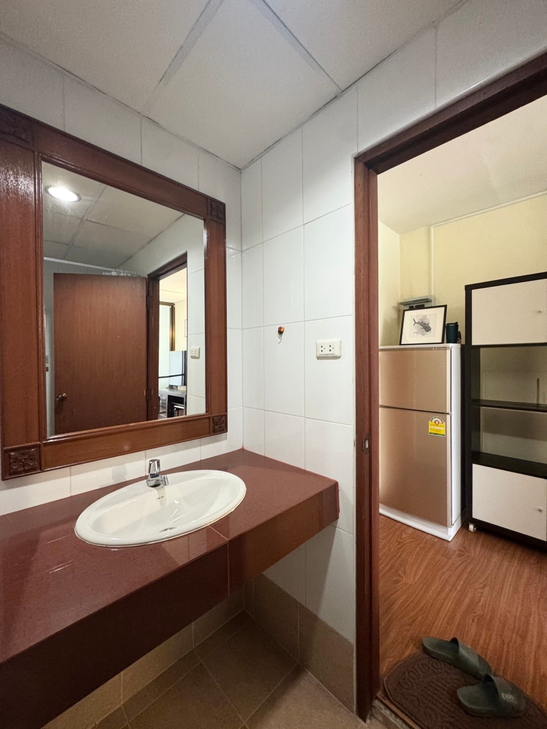 7eeb0947-499e-42b4-bf84-f3e64a340615