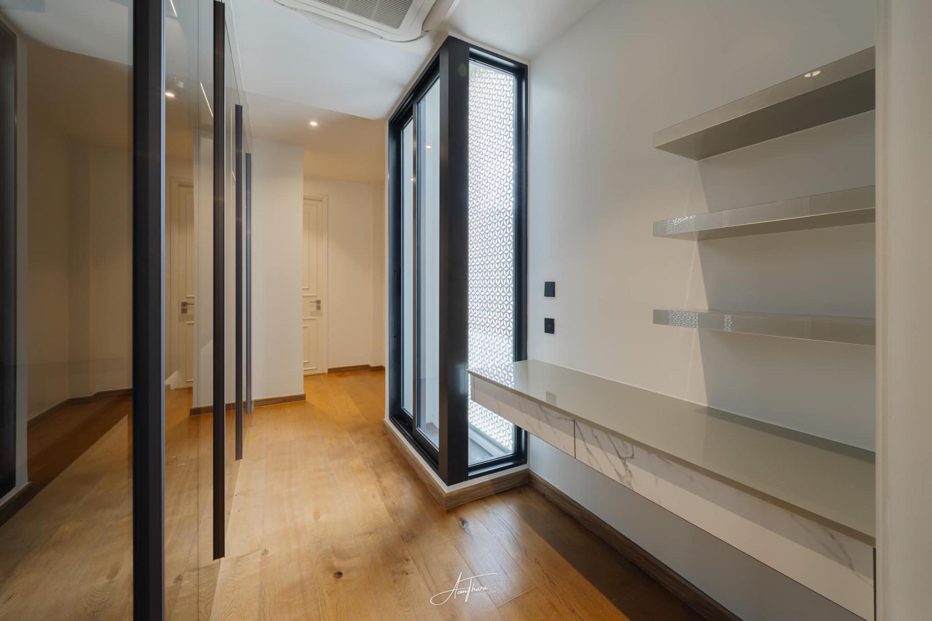 3 Bedroom House For Sale in Phra Khanong Nuea, Vadhana, Bangkok - Image 8