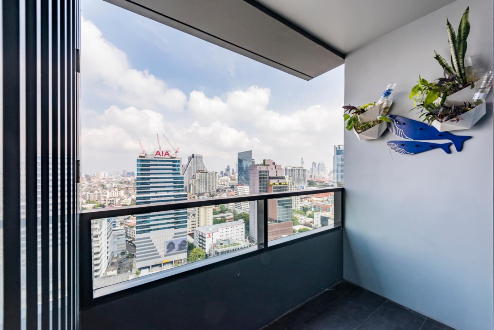 M Silom - Image 5