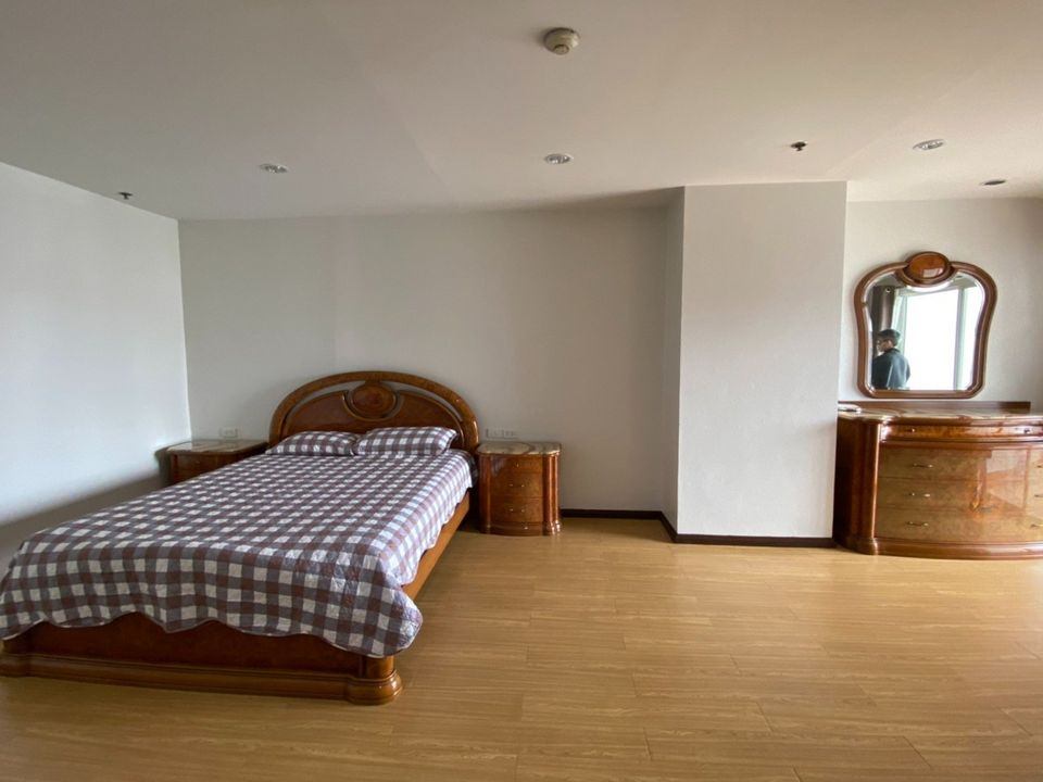 2 Bedroom Condo For Sale in Khlong Tan Nuea, Vadhana, Bangkok - Image 5