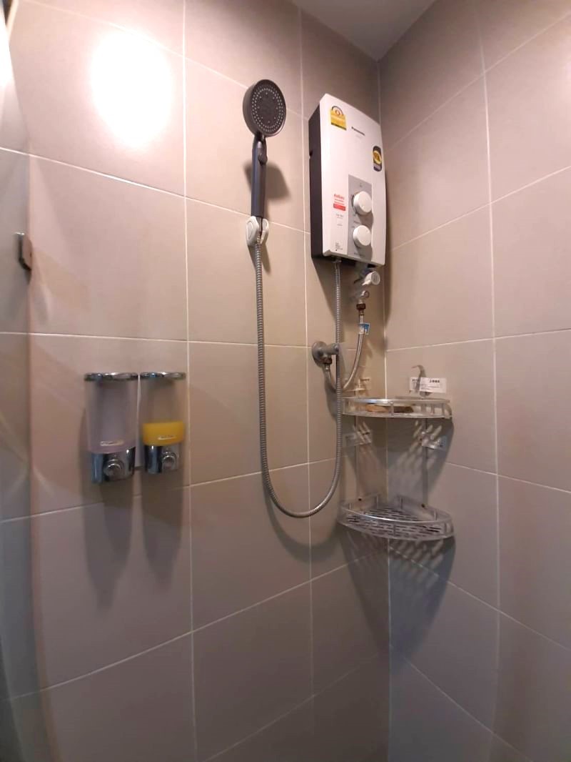 One Plus Nineteen 4 Condominium - Image 9