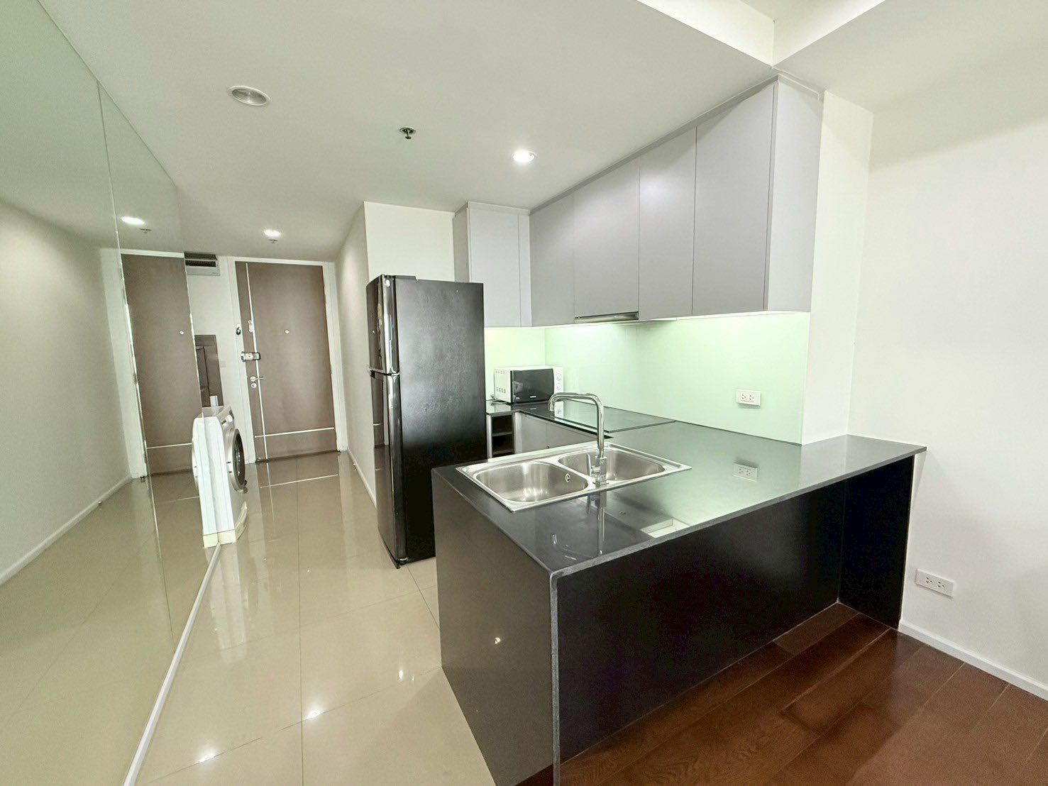 15 Sukhumvit Residences - Image 14