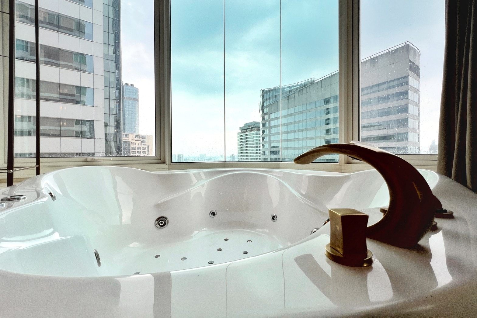 The Infinity Condominium - Image 18