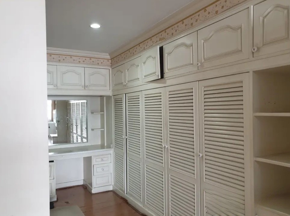 3 Bedroom Condo For Sale in Khlong Tan Nuea, Vadhana, Bangkok - Image 6