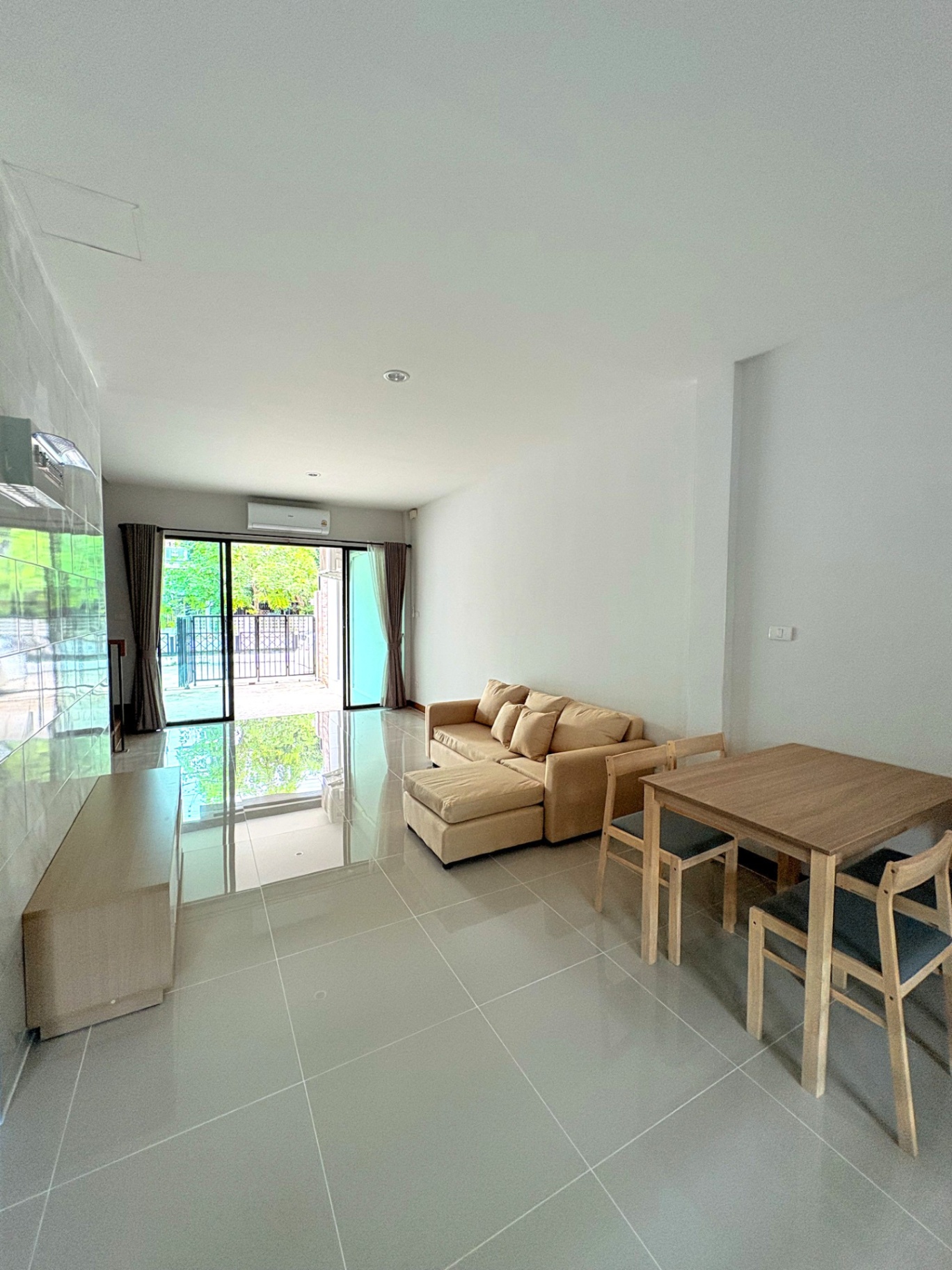 3 Bedroom Townhouse For Rent in San Sai Noi, San Sai, Chiang Mai - Image 4