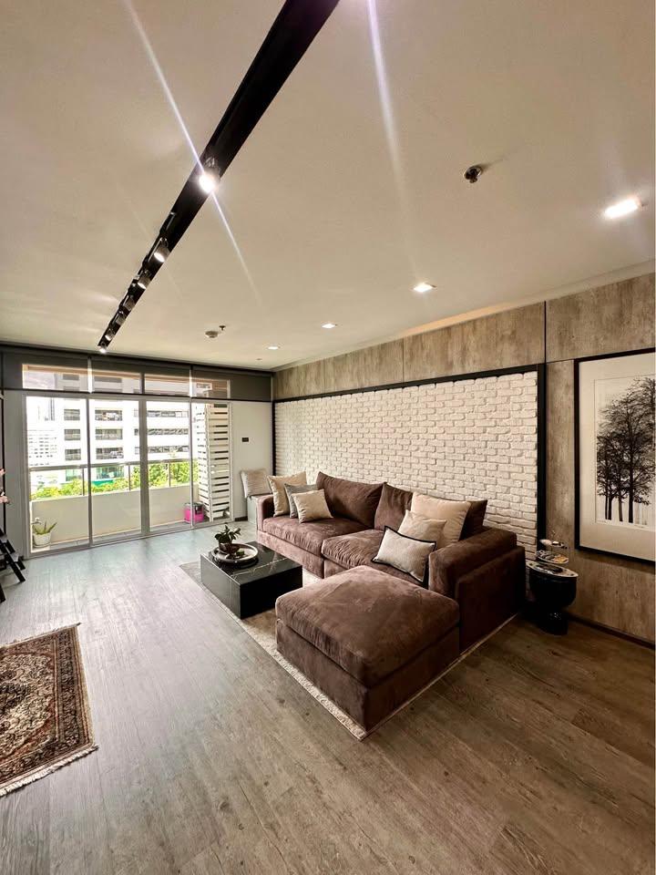 Sukhumvit City Resort - Image 1