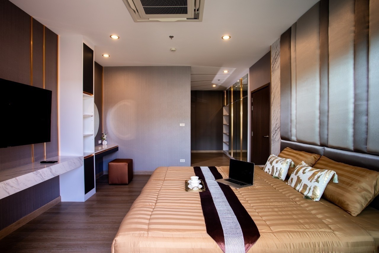 Touch Hill Elegant - Image 7