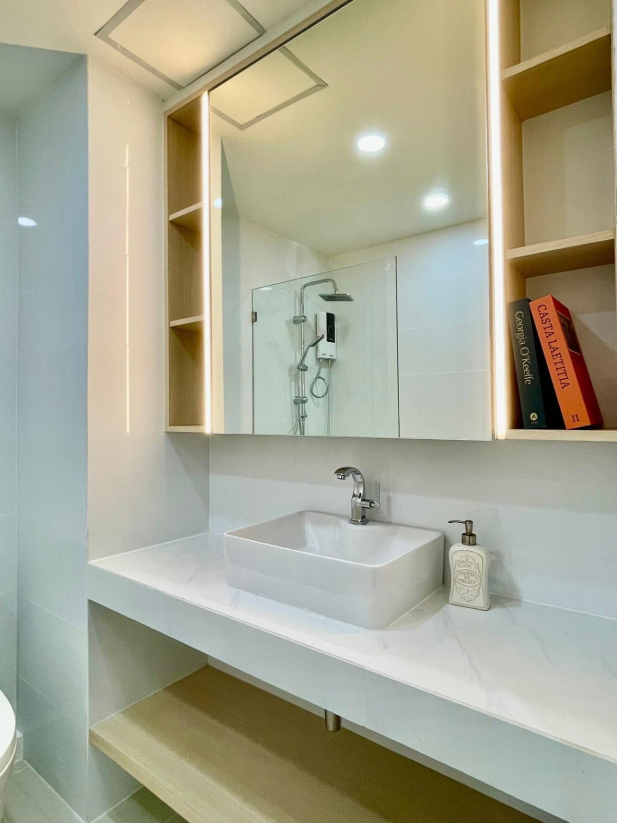 Kiang Mor Condo - Image 6