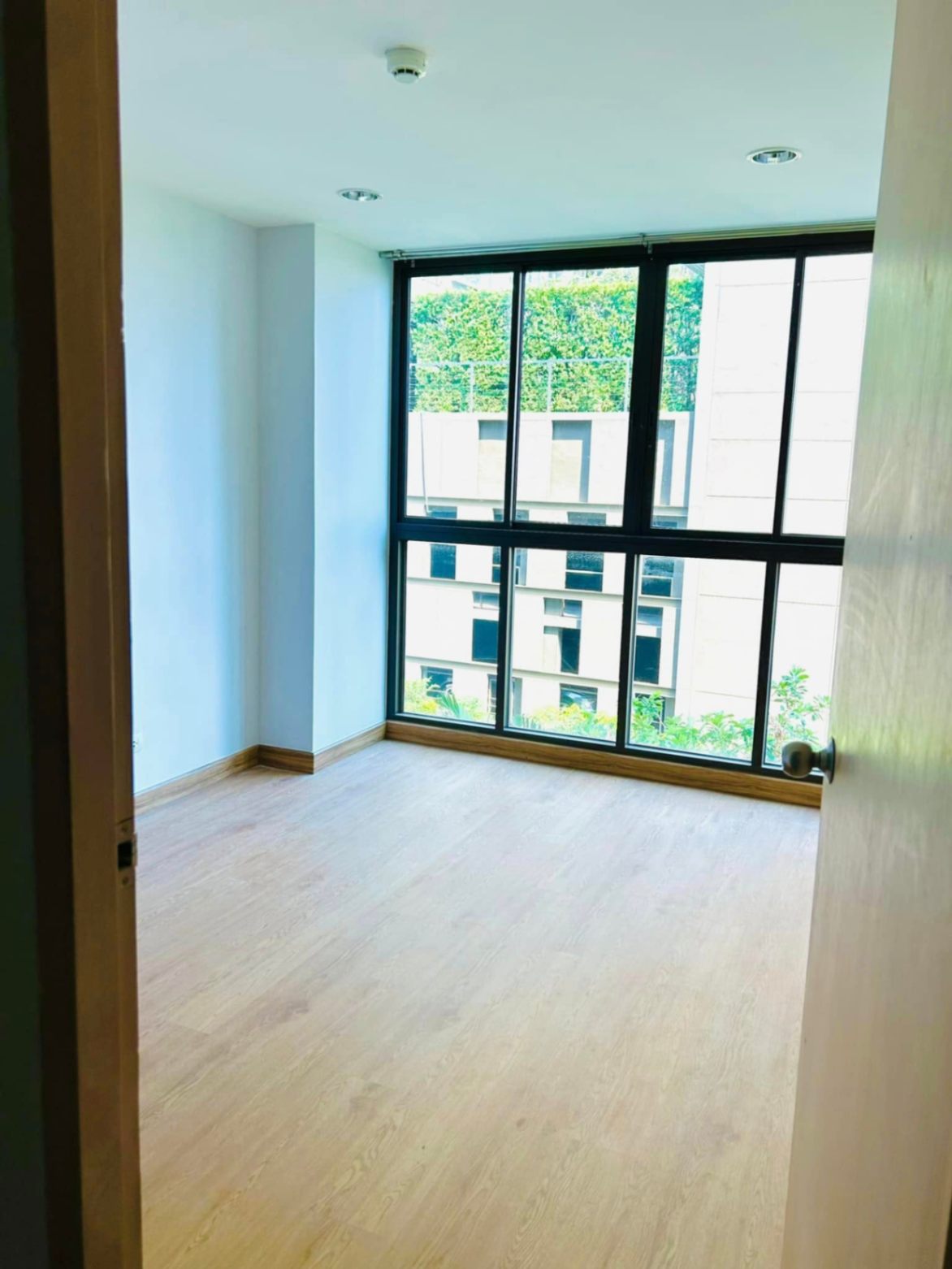 2 Bedroom Condo For Sale in Khlong Ton Sai, Khlong San, Bangkok - Image 4