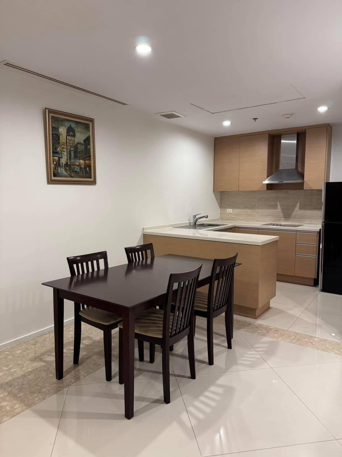 The Empire Place - Image 3