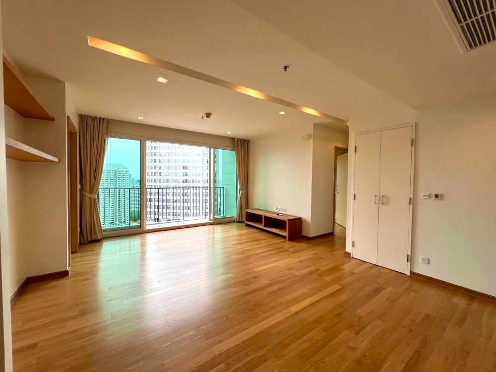 Siri at Sukhumvit Condominium - Image 1