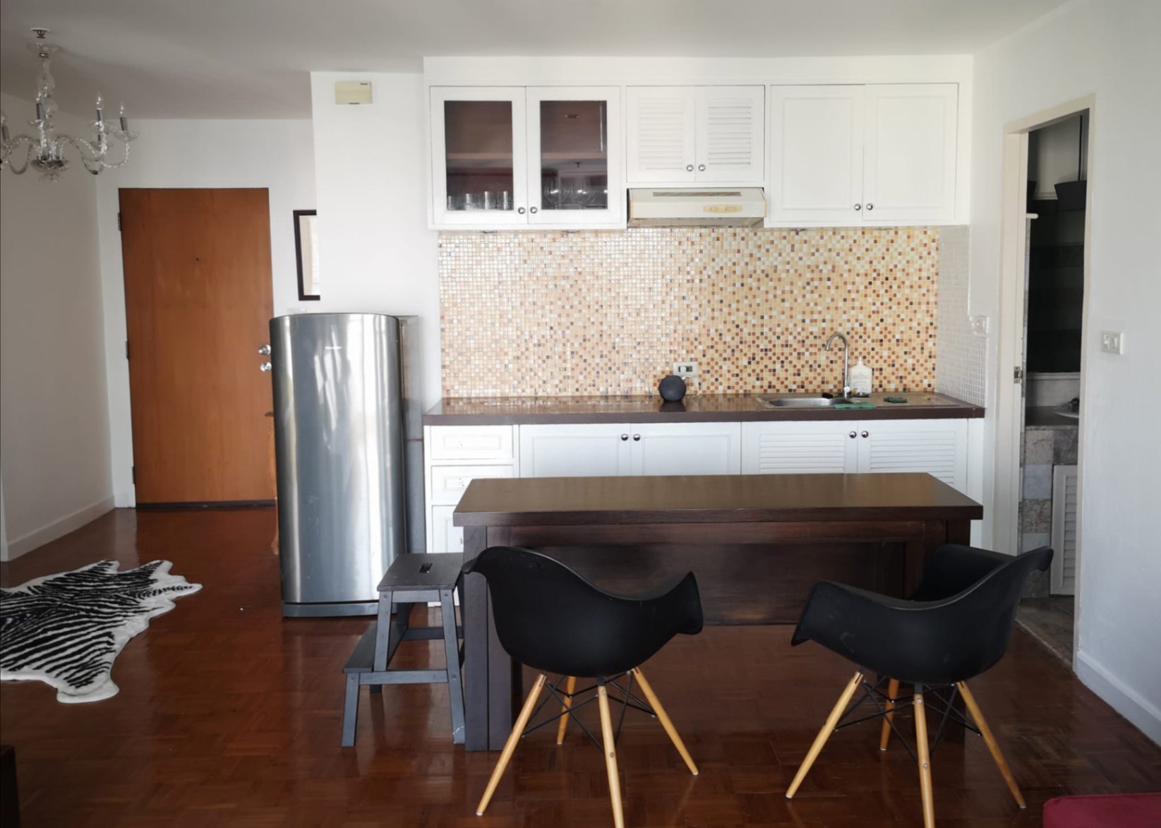 Silom Suite Condominium - Image 3