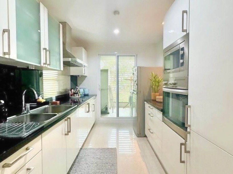 2 Bedroom Condo For Sale in Thung Mahamek, Sathon, Bangkok - Image 5