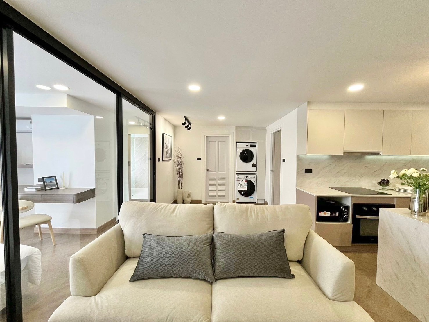 Srithana Condominium 2 - Image 9