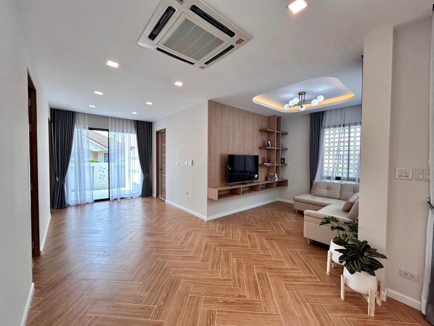 The Laguna Home - Image 5