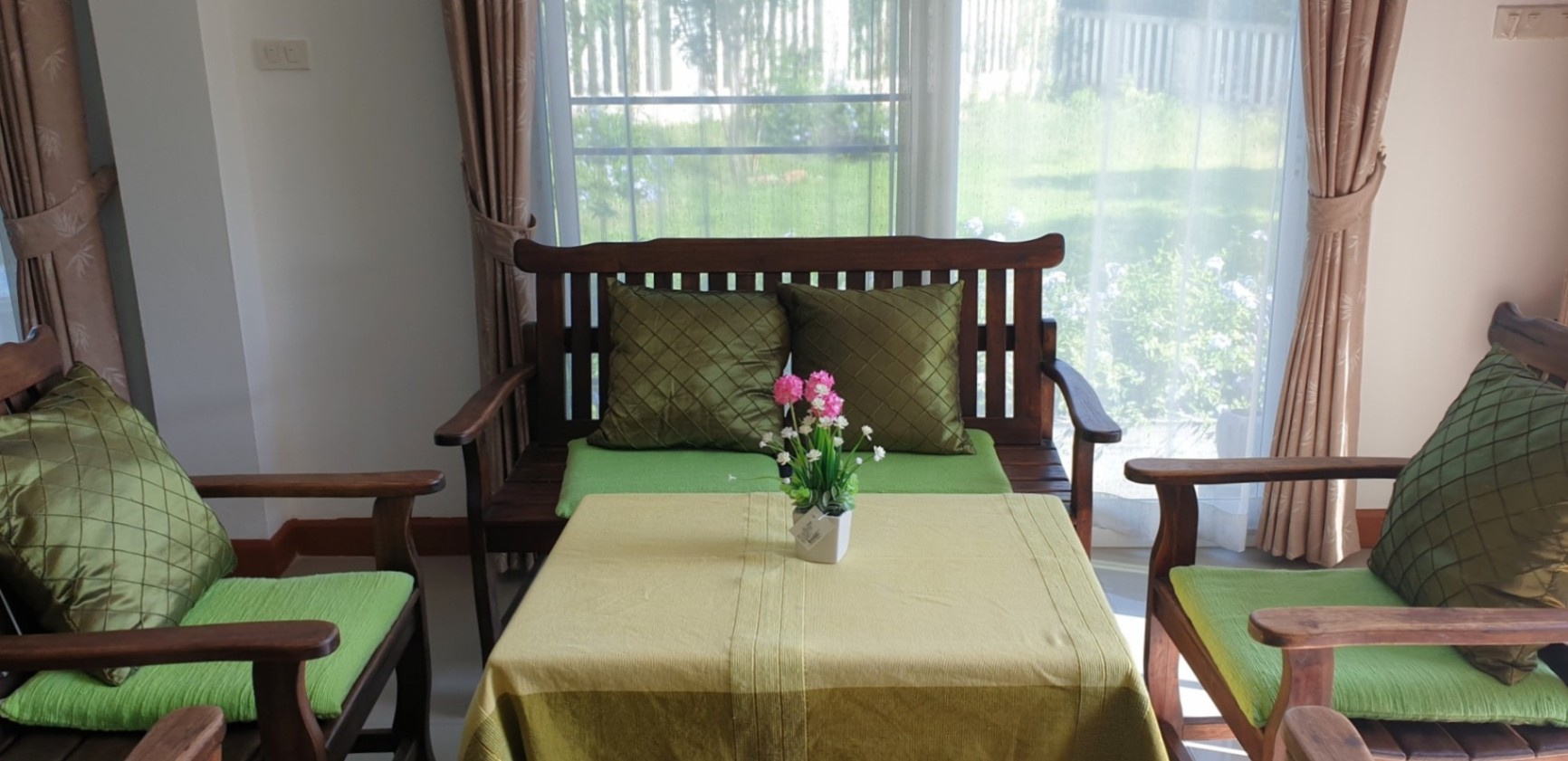 5 Bedroom House For Sale in Mae Hia, Mueang Chiang Mai, Chiang Mai - Image 3