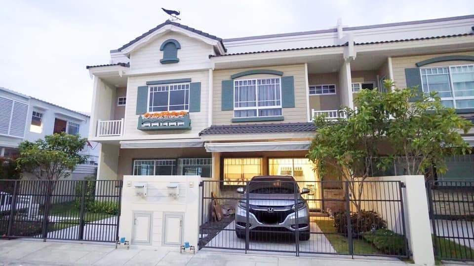 2 Bedroom Townhouse For Sale in Bang Kaeo, Bang Phli, Samut Prakan - Image 1