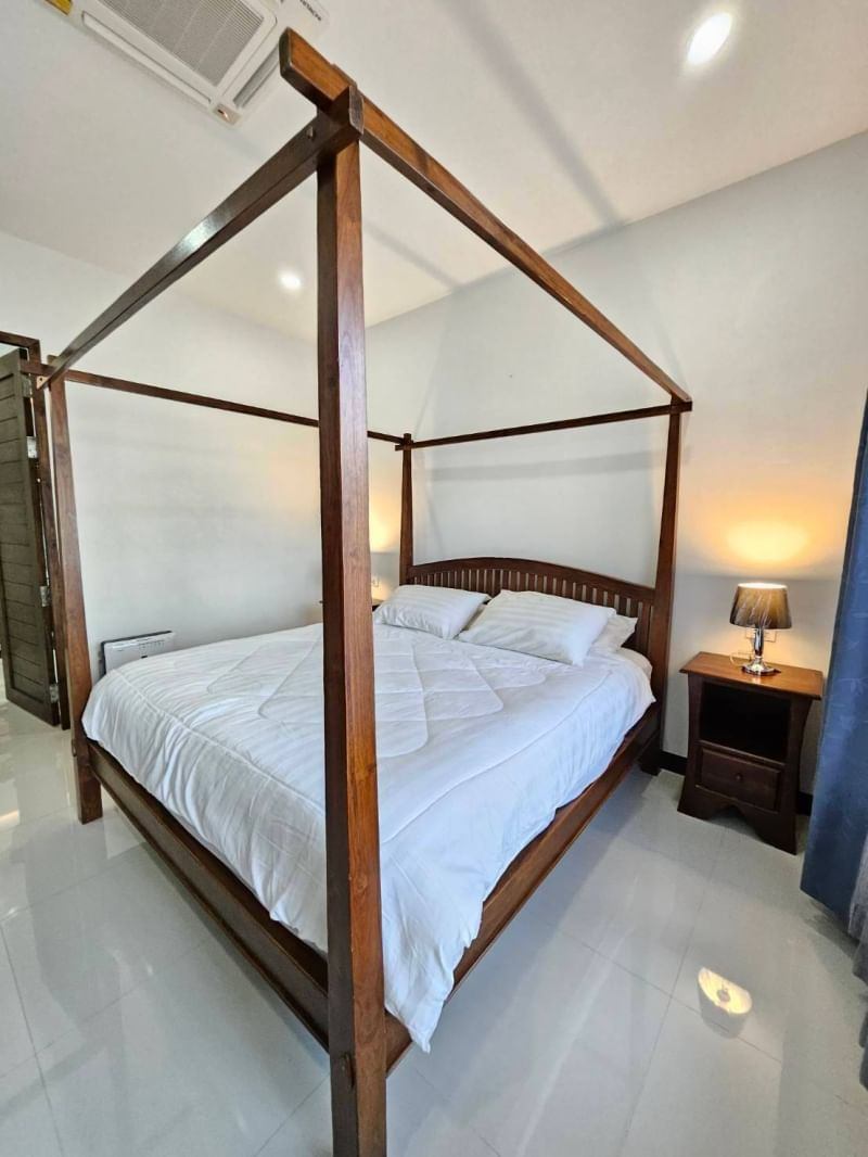 4 卧室 独立房屋  在  - Image 11