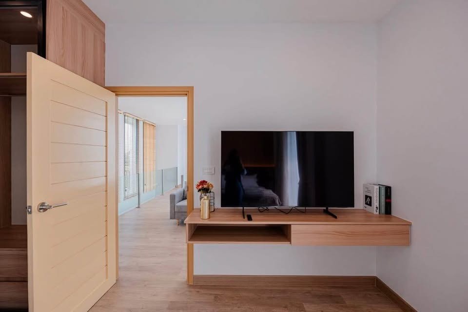 4 Bedroom House For Rent in San Phak Wan, Hang Dong, Chiang Mai - Image 10