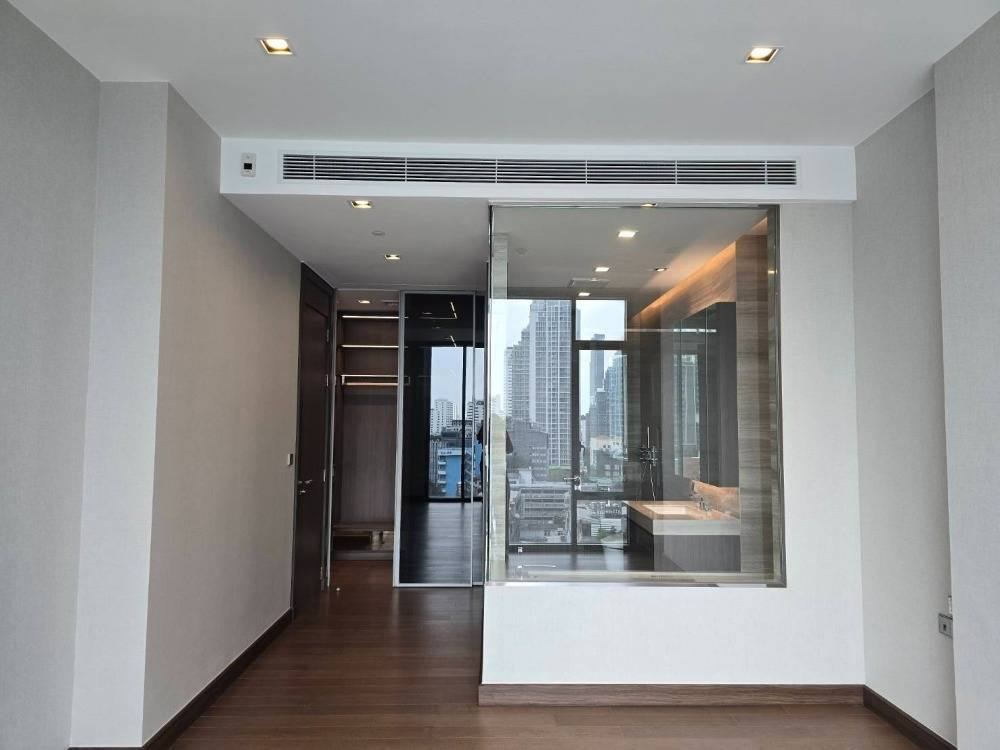 Q1 Sukhumvit Condo by Q House - Image 13