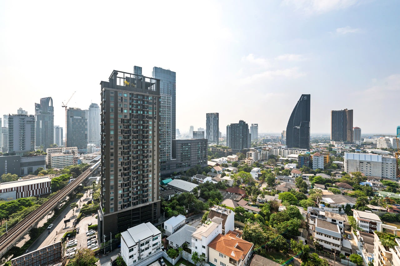 Beatniq Sukhumvit 32 - Image 12
