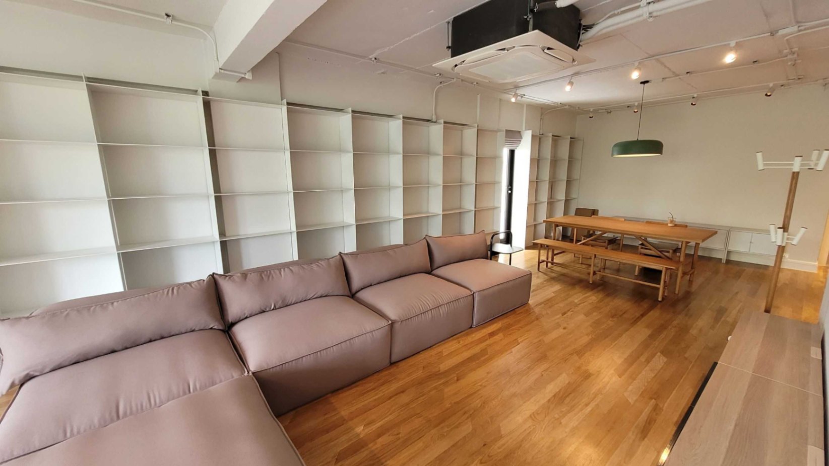 2 Bedroom Condo For Sale in Khlong Tan Nuea, Vadhana, Bangkok - Image 3