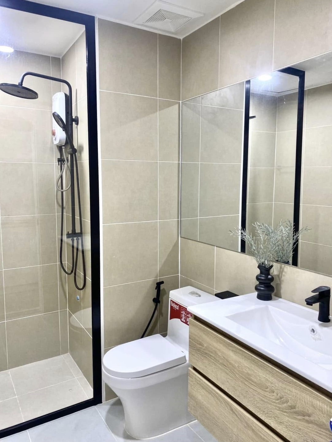 Seven Star Condo - Image 9