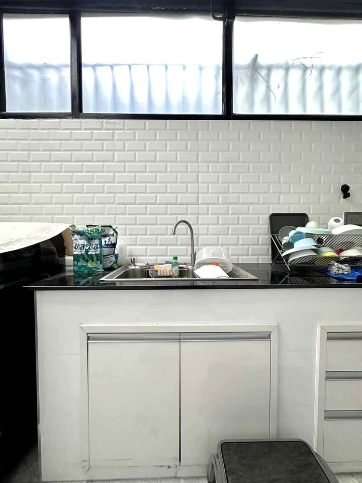 4 Bedroom Townhouse For Sale in Chai Sathan, Saraphi, Chiang Mai - Image 5
