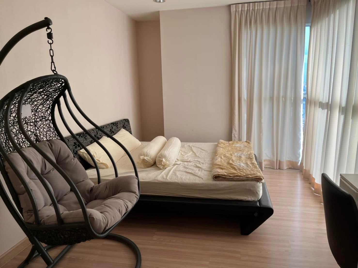2 Bedroom Condo For Sale in Khlong Ton Sai, Khlong San, Bangkok - Image 2