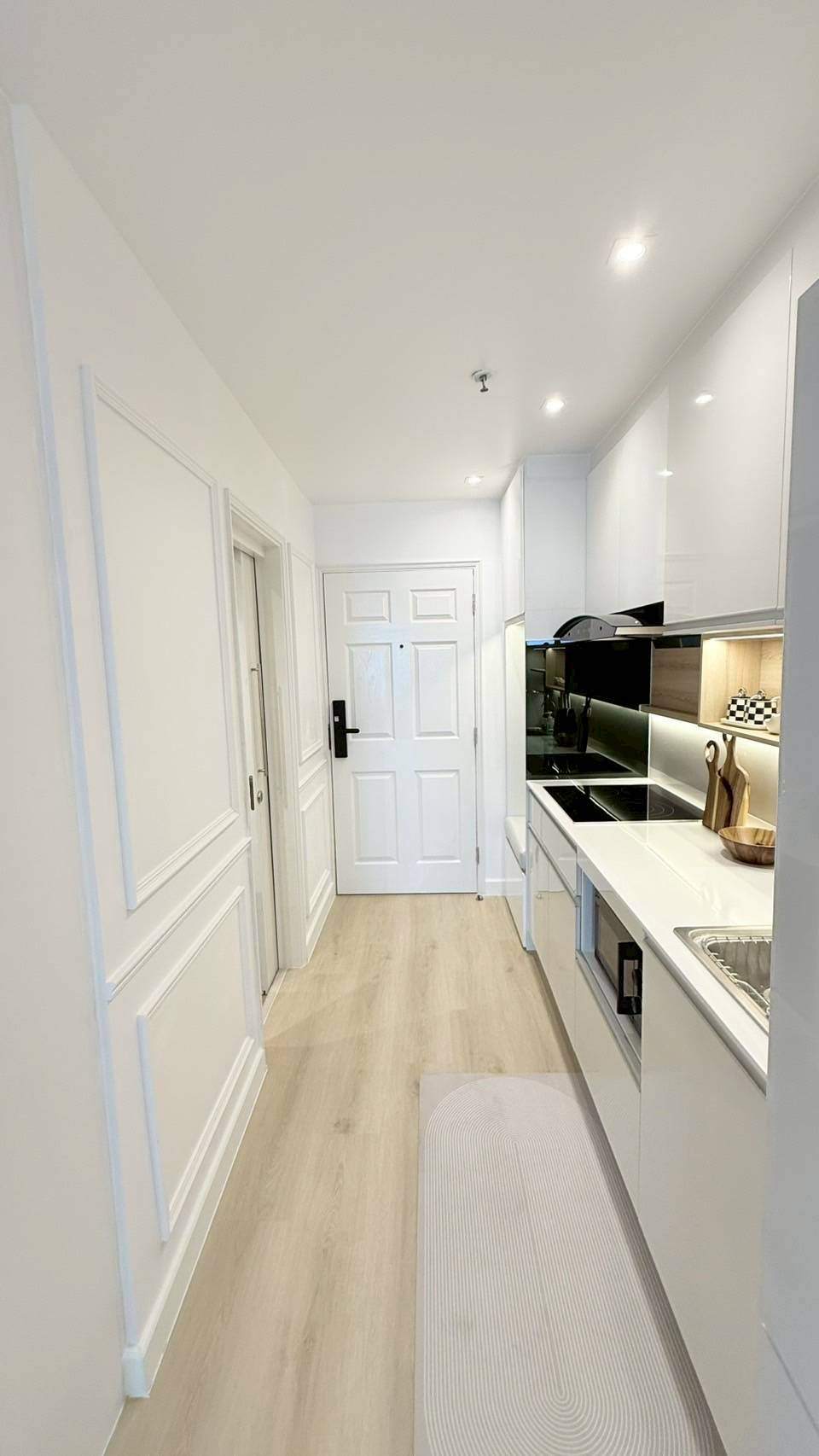 Sukhumvit Suites - Image 12