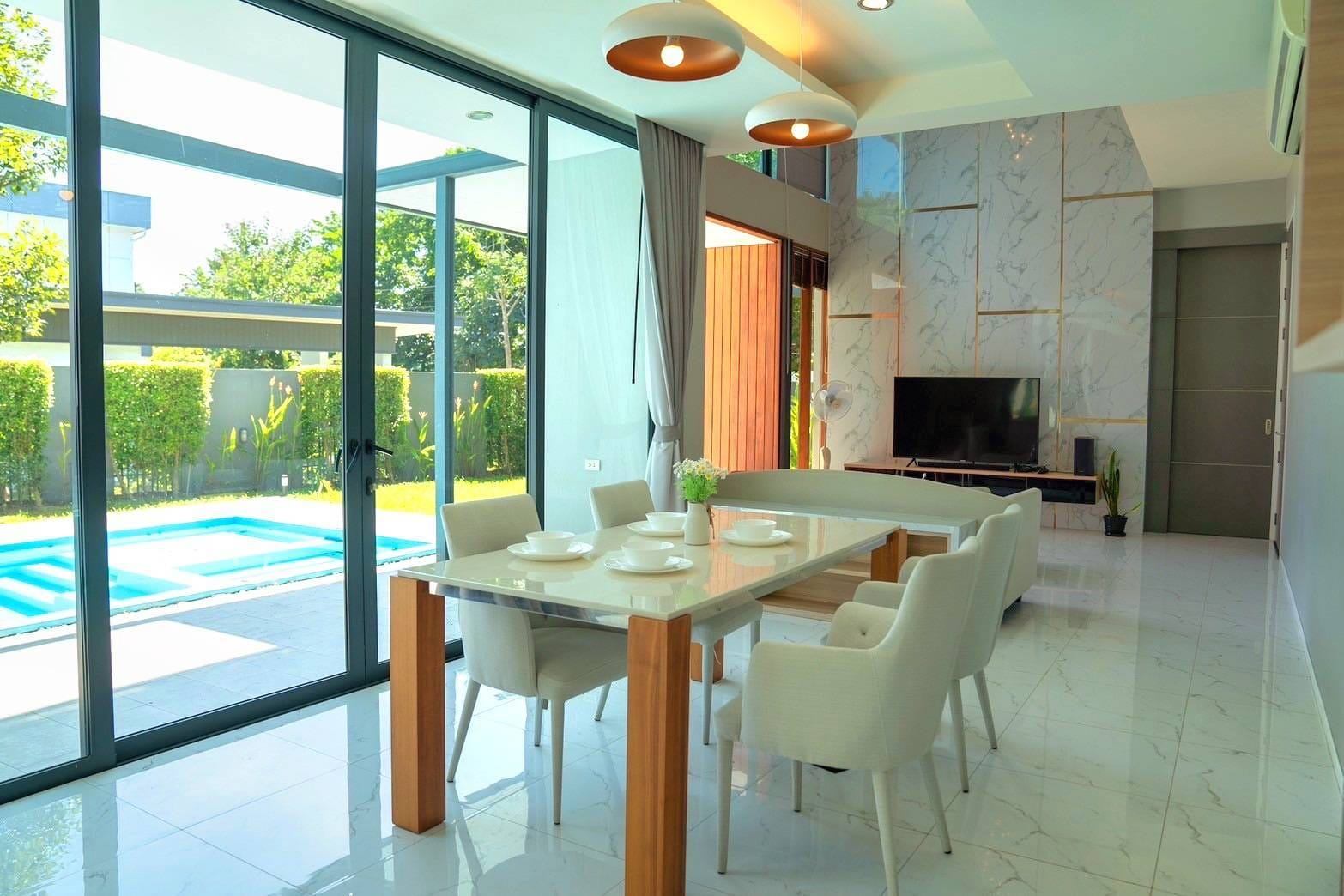 4 Bedroom House For Sale in Mae Hia, Mueang Chiang Mai, Chiang Mai - Image 3