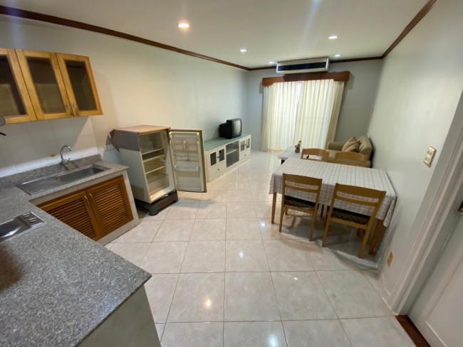 Riverside Condo - Image 1