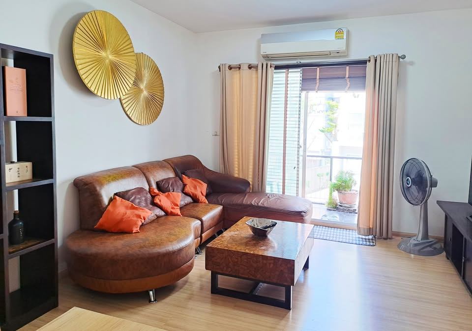 2 ห้องนอน คอนโด สำหรับขาย ใน สามเสนนอก, ห้วยขวาง, กรุงเทพมหานคร - Image 1
