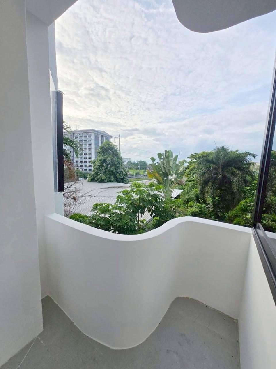 Thaveephol Tower - Image 12